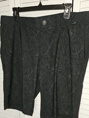 TRAVIS MATHEW NIGHT CAT BLACK/GREY PERFORMANCE  GOLF SHORTS sz 35